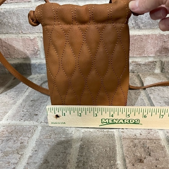 Crossbody 💙 - Picture 4 of 4